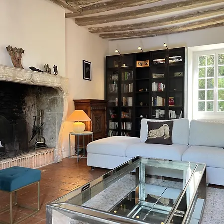 L'oasis Familiale - Piscine - Parking - 10 Pers * Domfront-en-Champagne