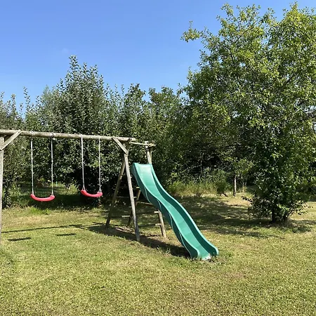 L'oasis Familiale - Piscine - Parking - 10 Pers * Domfront-en-Champagne