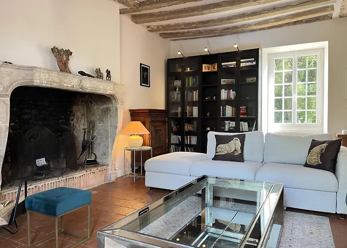 L'oasis Familiale - Piscine - Parking - 10 Pers * Domfront-en-Champagne