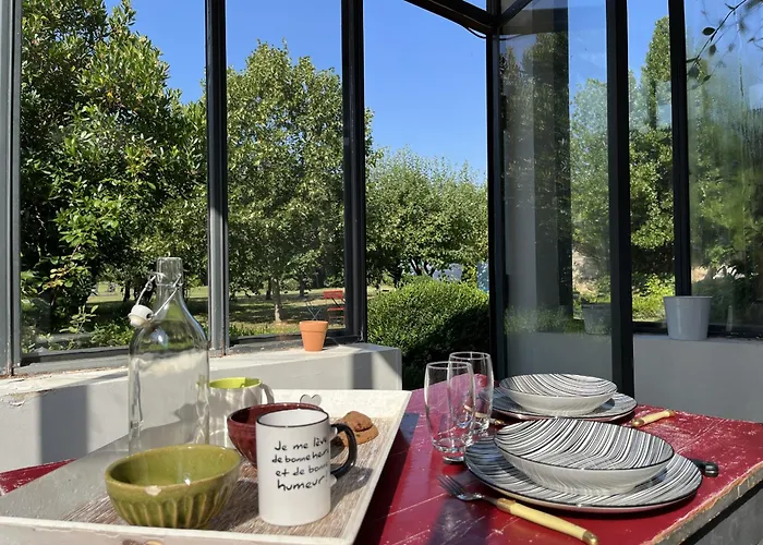 L'oasis Familiale - Piscine - Parking - 10 Pers Domfront-en-Champagne